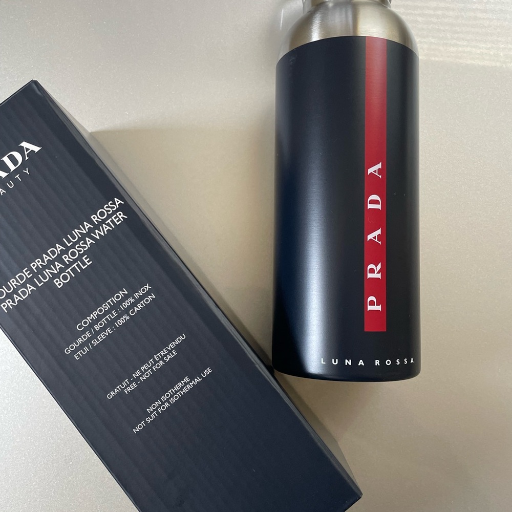 Prada Silver Beauty Bottle Cap logo water sports travel blue red - Picture 3 of 6
